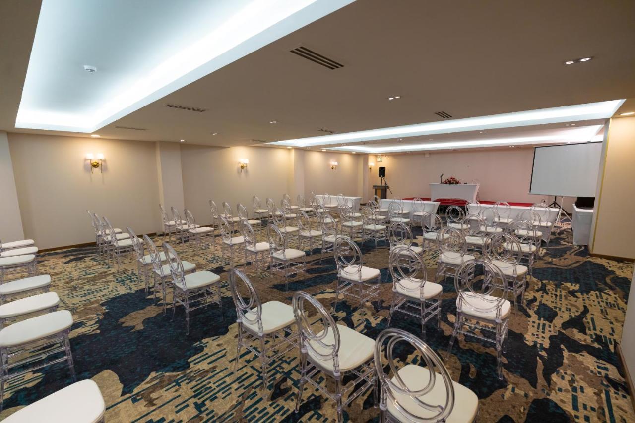 Stay Easy Plus Hotel Addis Ababa Exterior foto